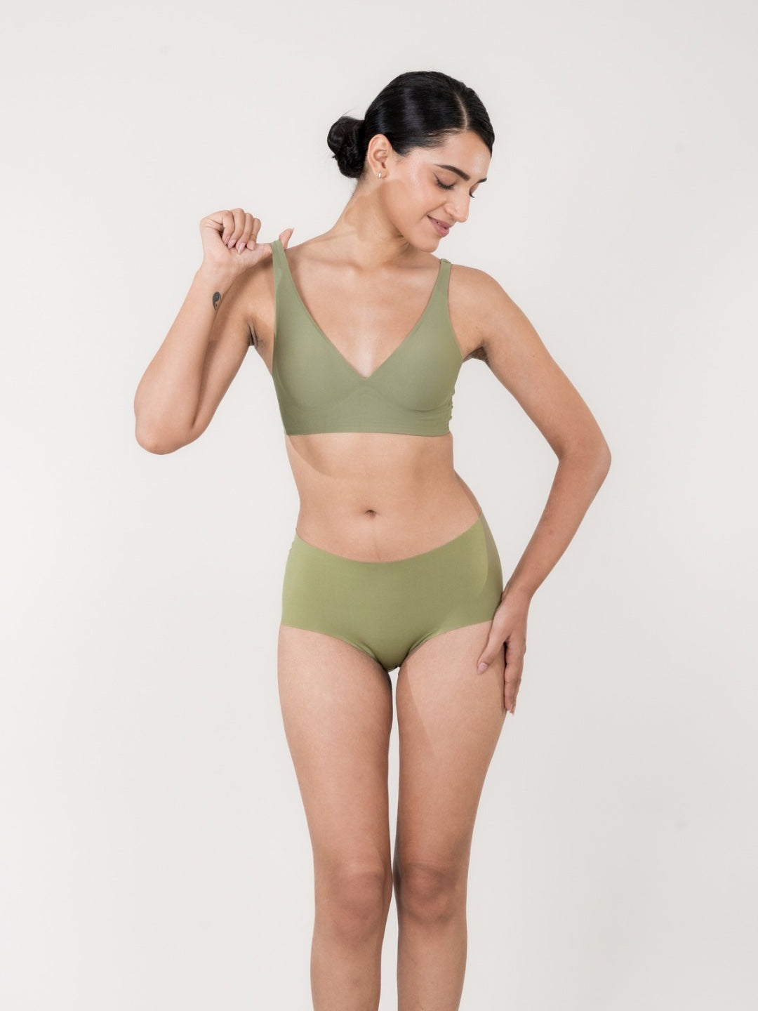 Skyn Plunge Bra & Panty Combo